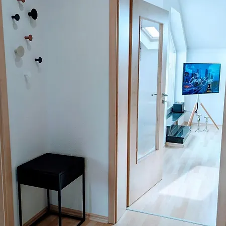 Rooftop Art Apartment, E-roller,ausblick,wlan,tv, Netflix Appartamento Chemnitz