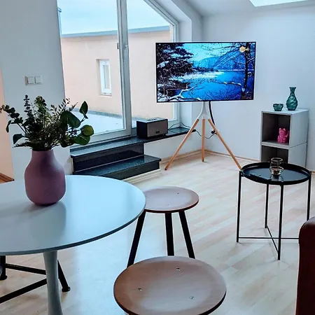 Appartamento Rooftop Art Apartment, E-roller,ausblick,wlan,tv, Netflix Chemnitz