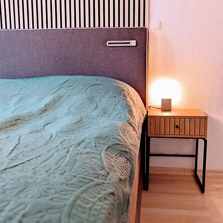 Rooftop Art Apartment, E-roller,ausblick,wlan,tv Apartment