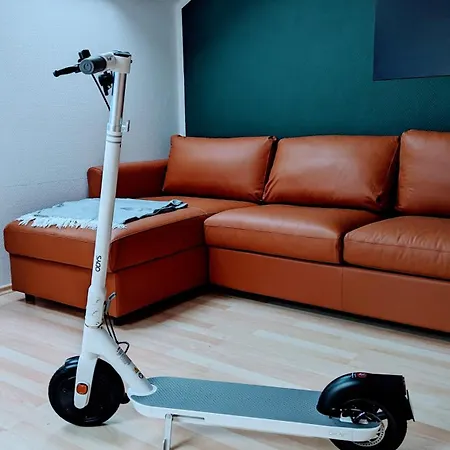 Rooftop Art Apartment, E-roller,ausblick,wlan,tv Apartment