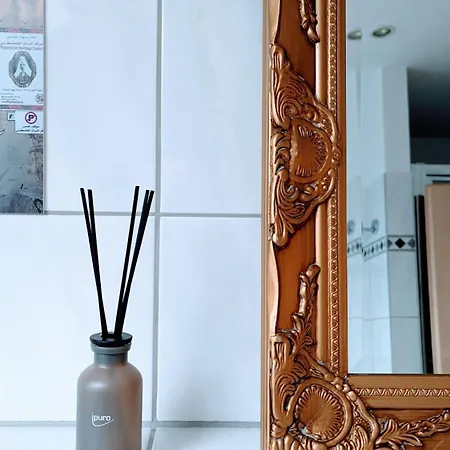 Rooftop Art Apartment, E-roller,ausblick,wlan,tv, Netflix