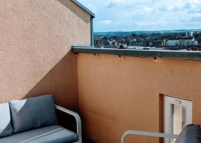 Rooftop Art Apartment, E-roller,ausblick,wlan,tv, Netflix * Chemnitz