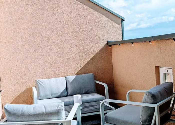 Rooftop Art Apartment, E-roller,ausblick,wlan,tv, Netflix Apartment Chemnitz