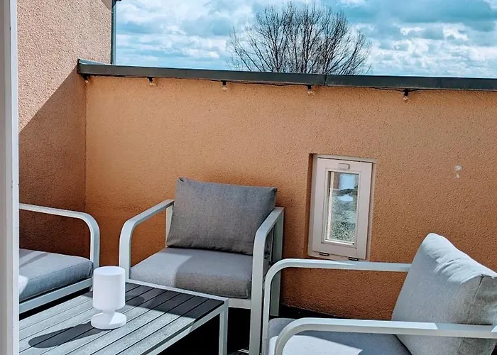 Rooftop Art Apartment, E-roller,ausblick,wlan,tv, Netflix Apartment