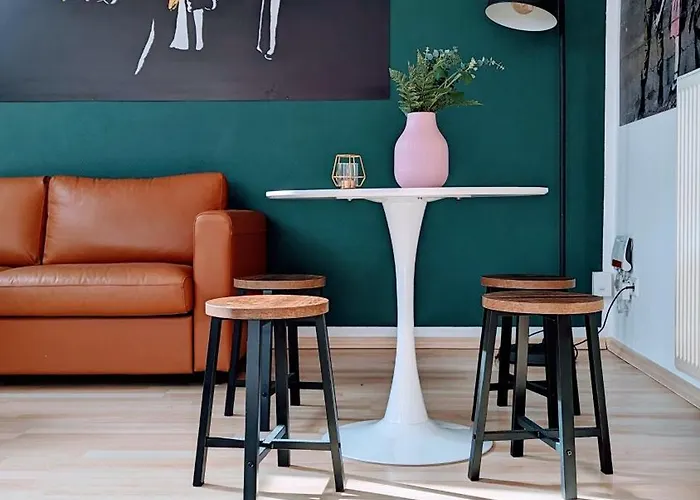 Apartment Rooftop Art Apartment, E-roller,ausblick,wlan,tv, Netflix