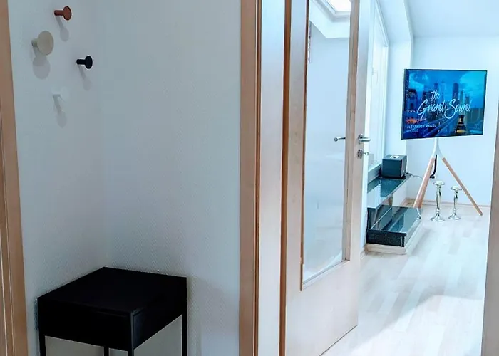 Rooftop Art Apartment, E-roller,ausblick,wlan,tv, Netflix 公寓 开姆尼茨