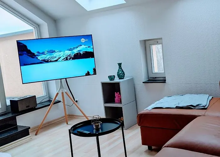 Rooftop Art Apartment, E-roller,ausblick,wlan,tv, Netflix * Chemnitz