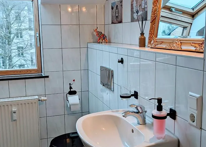 Rooftop Art Apartment, E-roller,ausblick,wlan,tv, Netflix Chemnitz